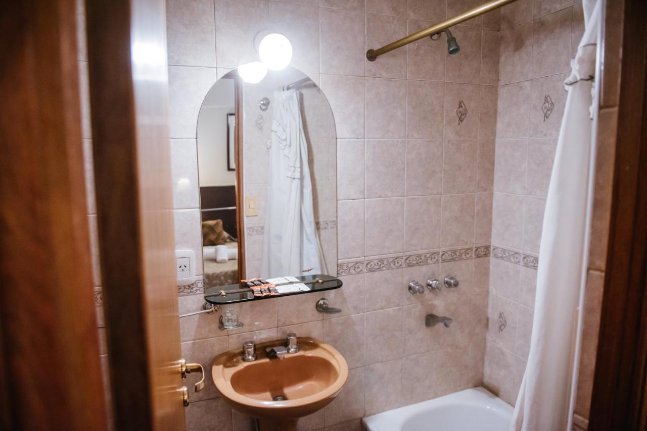 Hotel Pacifico Mendoza Bagian luar foto